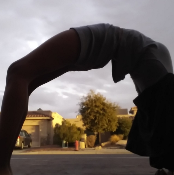 Meet your Posher, Nicara - Picture 4 of 4